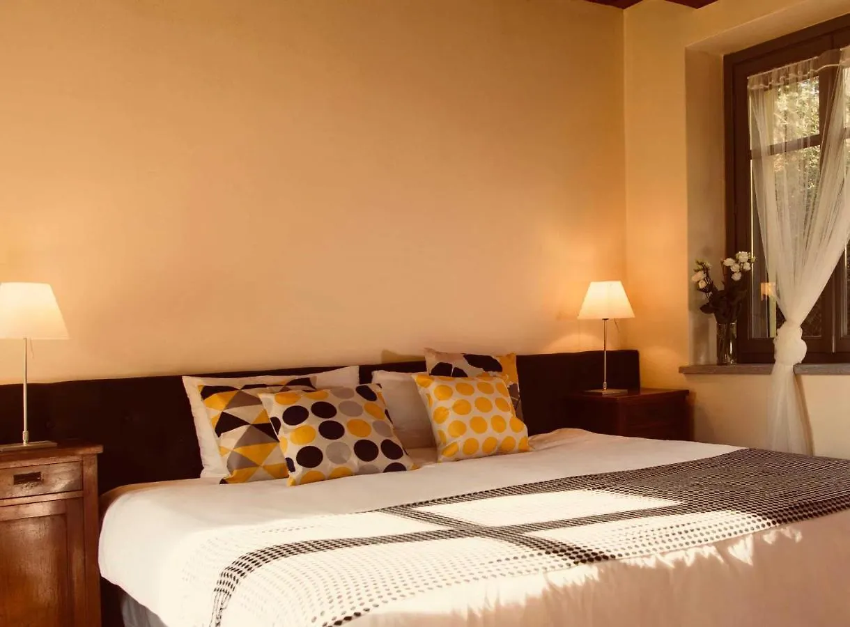 Bed & Breakfast Cascina Canee Angera Italy